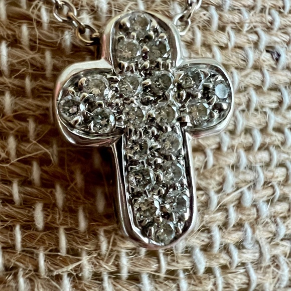 18K Gold Diamond Puffy Cross Necklace | Brilliant Pavé Pendant on 16" Chain VTG - Picture 10 of 16